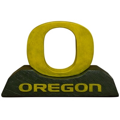 "O" statue